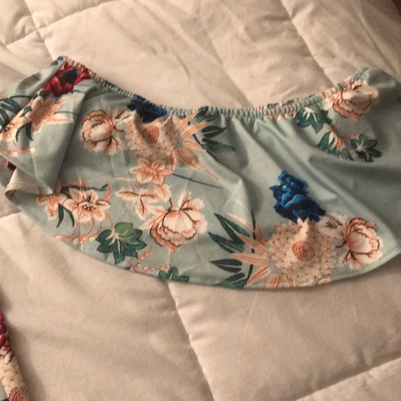 Two piece light blue outfit. NWOT - Picture 2 of 3